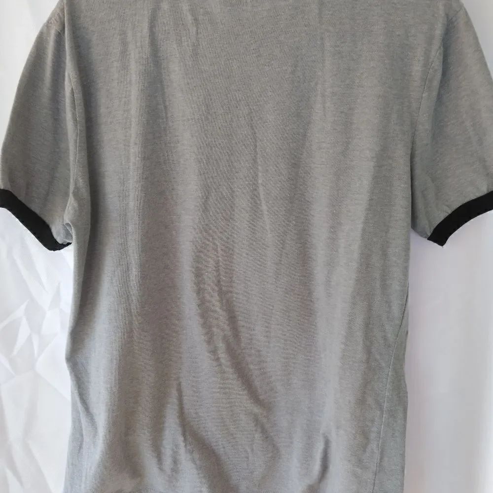 Disney Mickey tee - Picture 2 of 3
